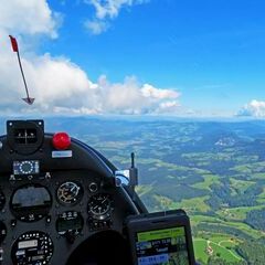 Flugwegposition um 11:35:56: Aufgenommen in der Nähe von Gemeinde Semriach, Österreich in 1569 Meter